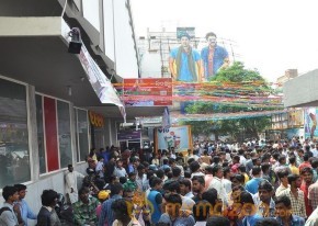 Babu Bangaram Theatre Coverage Stills photo 39