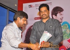 Back Bench Student Movie Platinum Disc Function Gallery  photo 31