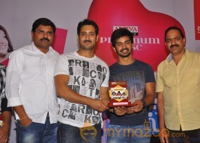 Back Bench Student Movie Platinum Disc Function Gallery  photo 11