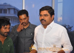 Back Bench Student Movie Platinum Disc Function Gallery  photo 17