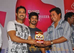 Back Bench Student Movie Platinum Disc Function Gallery  photo 34