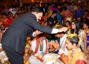 Bala Krishna Daughter Tejeswini Wedding Photos 2 photo 37