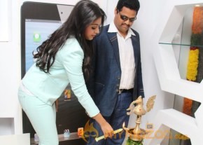 Catherina Tresa At BIG C Mobile Store Launch Photos photo 32