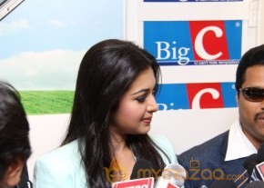 Catherina Tresa At BIG C Mobile Store Launch Photos photo 26