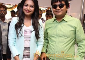 Catherina Tresa At BIG C Mobile Store Launch Photos photo 17