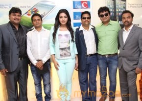 Catherina Tresa At BIG C Mobile Store Launch Photos photo 25