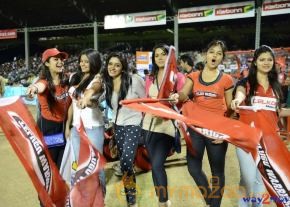 CCL 3 Celebs At LB Stadium  photo 6