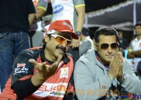 CCL 3 Celebs At LB Stadium  photo 43
