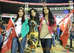 CCL 3 Celebs At LB Stadium 