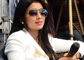 Celebs at ApolloCancer Hospital Fashion Show Photos photo 16