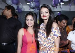 Celebs At Naturals Family Salon Launch  photo 10