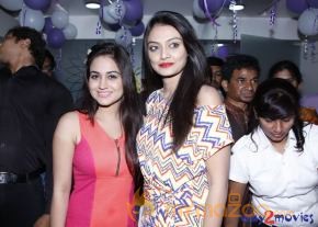 Celebs At Naturals Family Salon Launch  photo 15