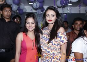 Celebs At Naturals Family Salon Launch  photo 9
