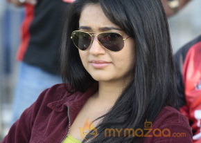 Celebs At Telugu Warriors Vs Bhojpuri Dabanggs CCL 3 Match   photo 82