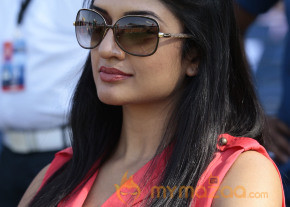 Celebs At Telugu Warriors Vs Bhojpuri Dabanggs CCL 3 Match   photo 36