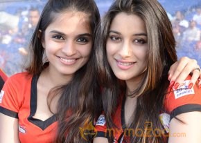 Celebs At Telugu Warriors Vs Bhojpuri Dabanggs CCL 3 Match   photo 76