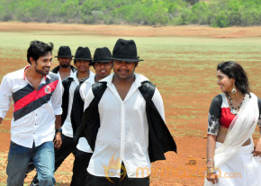 Chammak Challo Movie New Stills photo 8