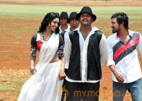 Chammak Challo Movie New Stills photo 6