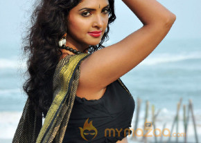 Chammak Challo Movie New Stills photo 12