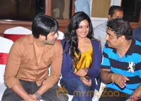 Chukkalanti Ammayi Chakkanaina Abbai Press Meet Gallery  photo 6