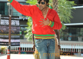 Chukkalanti Ammayi Chakkanaina Abbayi Movie Images photo 9
