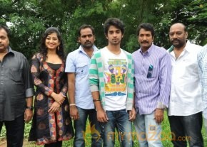 Cut Cheste Movie Launch Photos Set2 photo 19