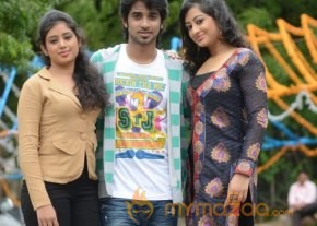 Cut Cheste Movie Launch Photos Set2 photo 47