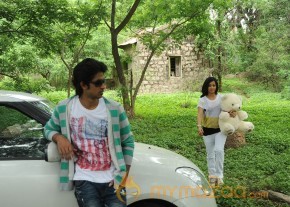Cut Chesthe Movie Latest Photos photo 24
