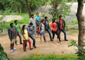 Cut Chesthe Movie Latest Photos photo 11