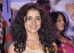 Dalam Movie Platinum Disk Event Pics photo 27