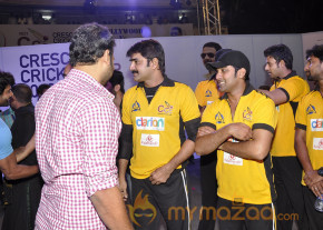 Dalam Movie Platinum Disk Event Pics photo 45