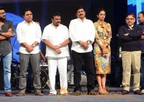 Dhruva Pre Release Function - Photos - set - 5 | Ram Charan photo 17