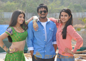 Dil Unnodu Movie Launch  photo 6