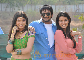 Dil Unnodu Movie Launch  photo 8