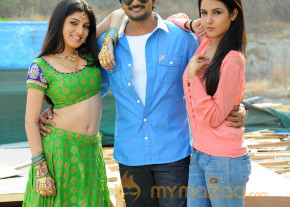 Dillunnodu Movie Latest Stills photo 21