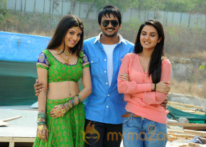 Dillunnodu Movie Latest Stills photo 12