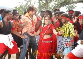 Eela Movie latest Photos photo 14