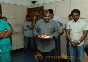 Emo Gurram Egaravachhu Movie Recording Stills  photo 29