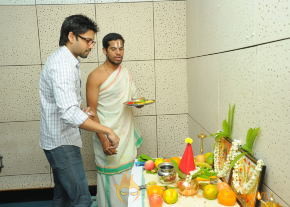 Emo Gurram Egaravachhu Movie Recording Stills  photo 13