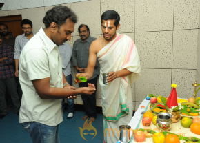 Emo Gurram Egaravachhu Movie Recording Stills  photo 15