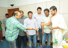 Emo Gurram Egaravachhu Movie Recording Stills  photo 30