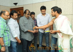 Emo Gurram Egaravachhu Movie Recording Stills  photo 25
