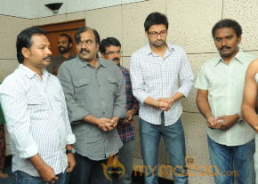 Emo Gurram Egaravachhu Movie Recording Stills  photo 31
