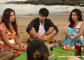 Enduko Nachav Movie Stills
