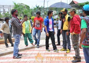 Gallo Telinattundhe Movie Latest Photos photo 6