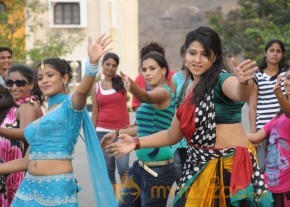 Gandi Kotalo Andamaina Prema Stills photo 33