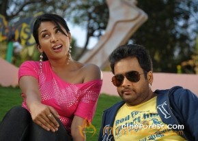 Gola Gola Movie latest Stills photo 11