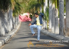 Gola Gola Movie latest Stills photo 24