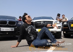 Gola Gola Movie latest Stills photo 6