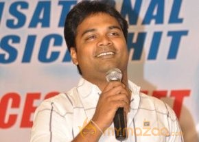 Gunde Jaari Gallanthayinde Success Meet Photos photo 30